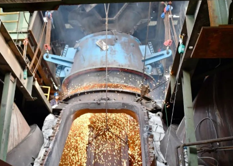 小小倒鏈也能把大型設備安裝就位